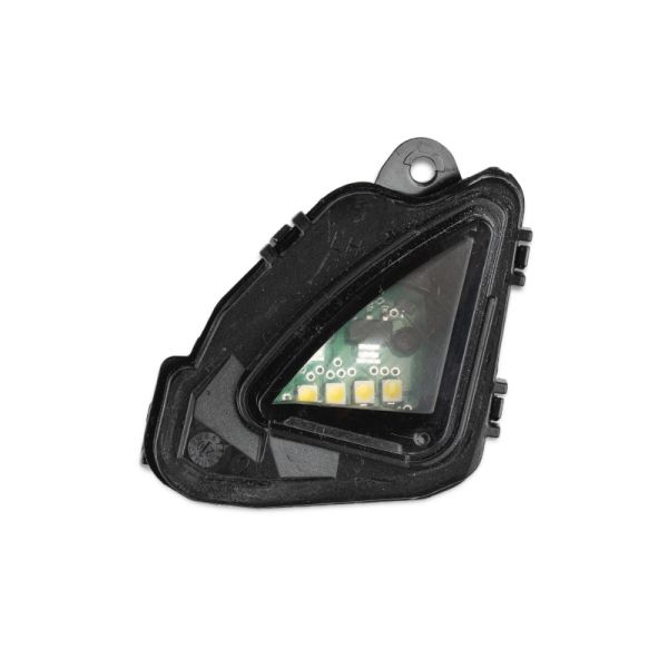 Lampka doświetlająca  Skoda Karoq, Kodiaq I, Octavia III, Superb III, VW T-Roc, Taos